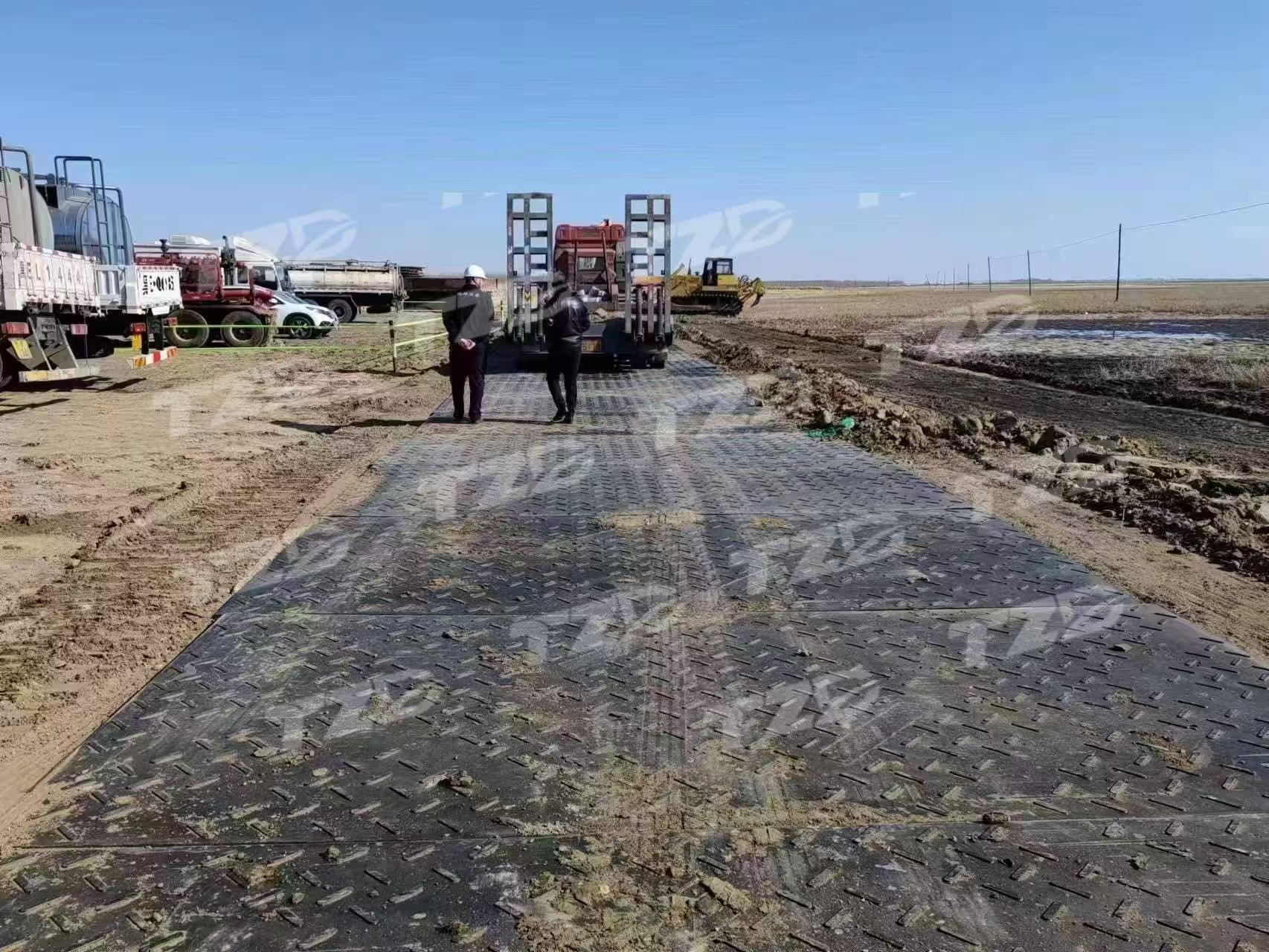 高分子承重铺路垫板在大庆油田使用